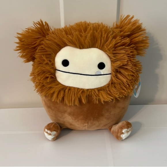 Squishmallows Other - 🎉HP🎉 Squishmallows 8" Benny the Bigfoot